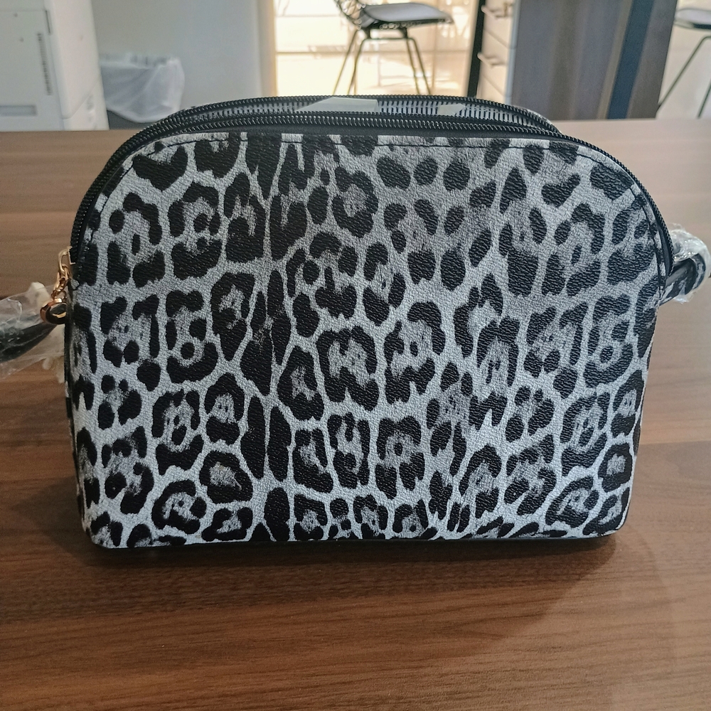 Leopard Print Crossbody Bag - Black & White - Picture 4 of 6